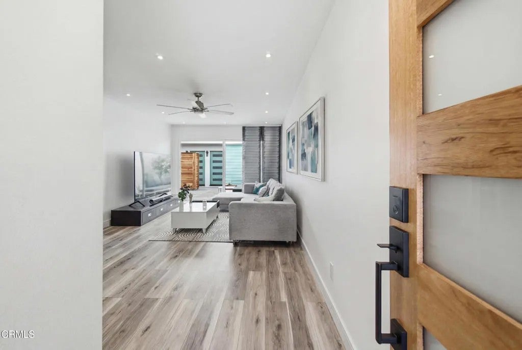 29 W Elfin Green — photo