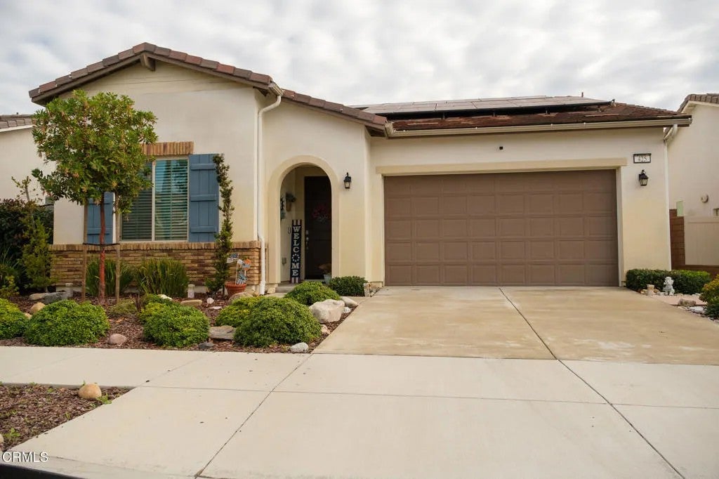 425 Eureka Drive — photo