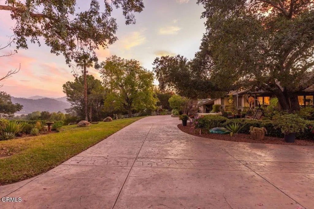 10681 Encino Drive — photo