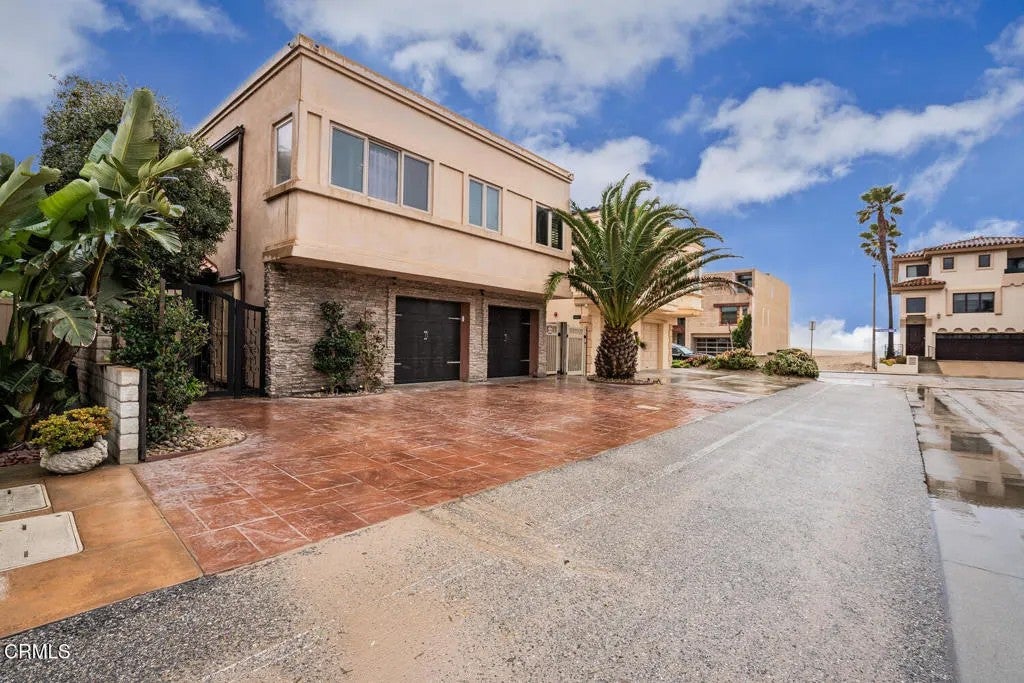 5344 Seabreeze Way — photo