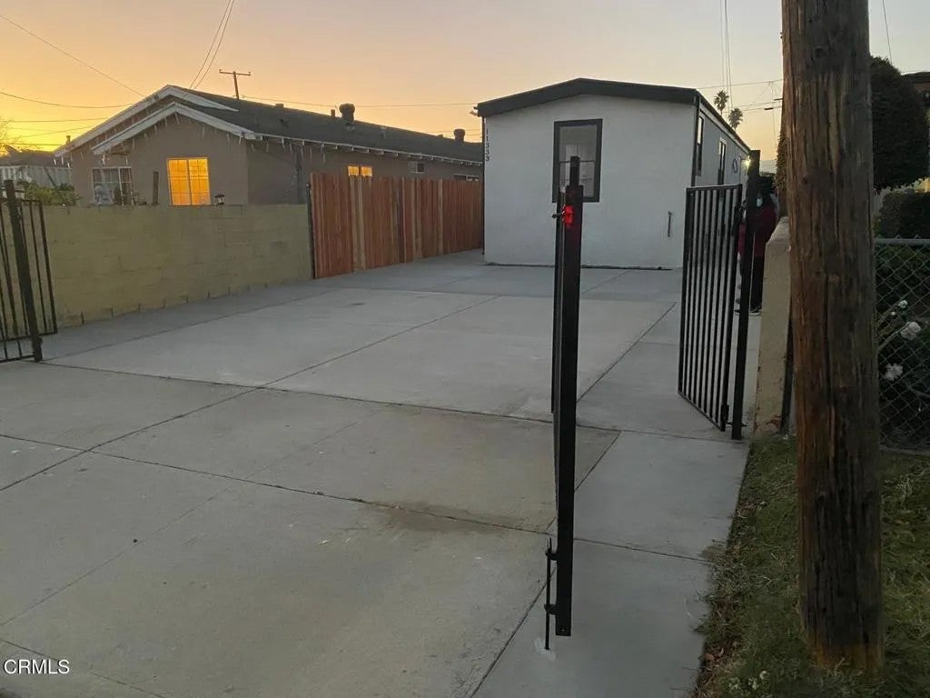 11333 Azahar Street — photo