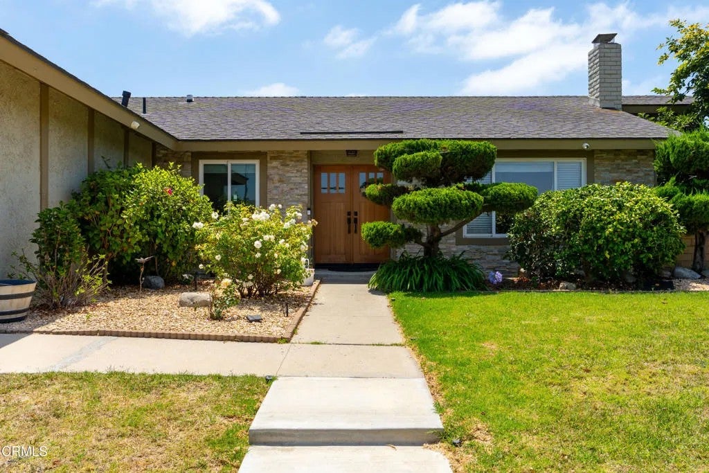310 Foxglove Place — photo