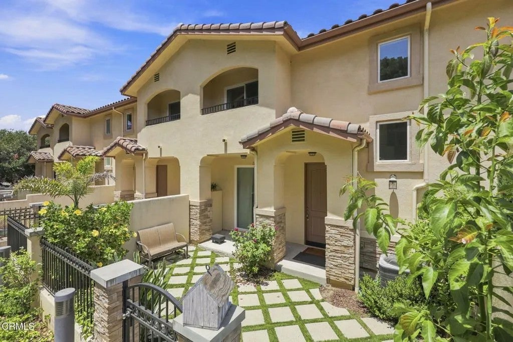 1218 Vista Heights Court — photo