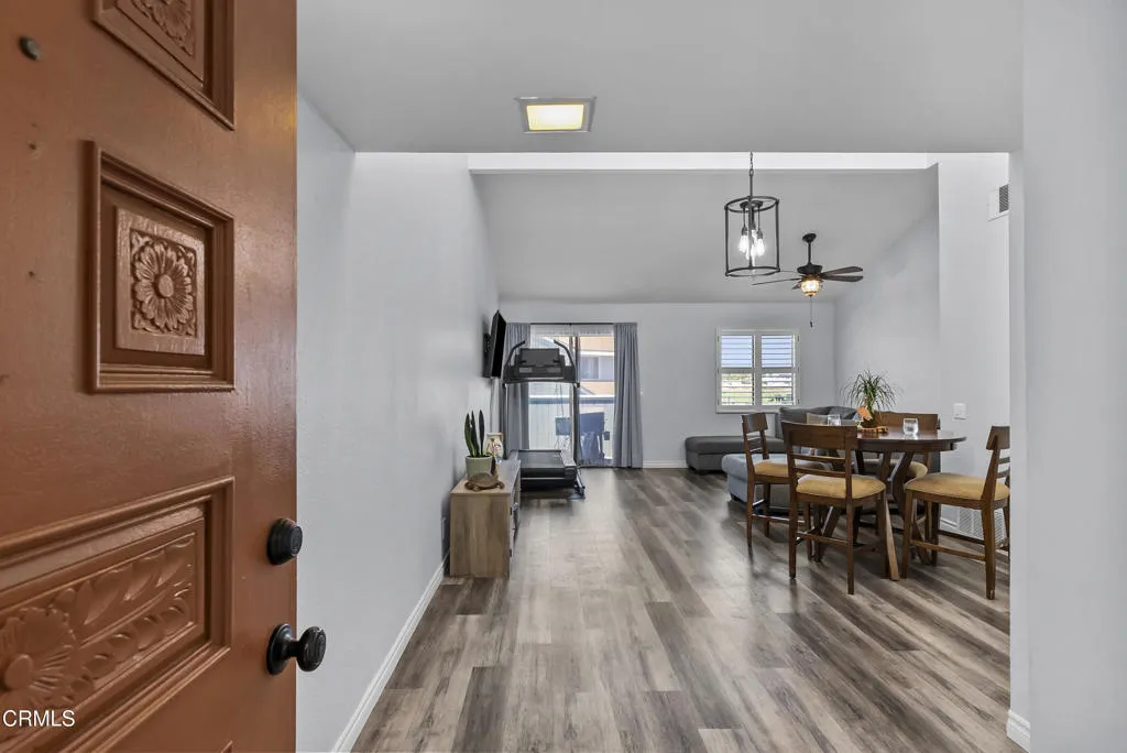 5206 Longfellow Way, Oxnard, CA 93033 — photo 3