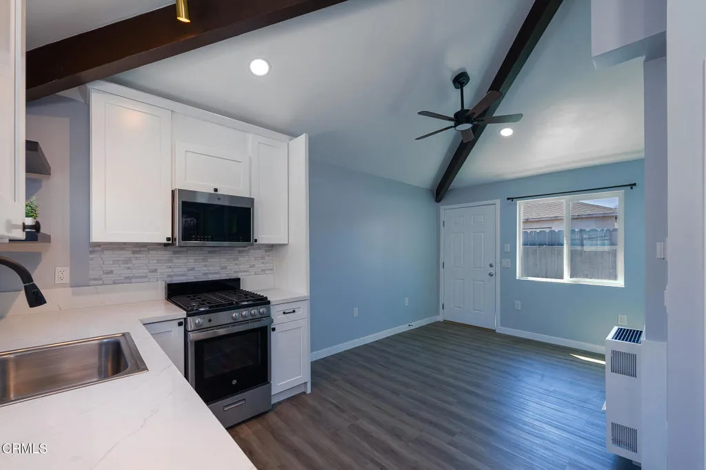 506 E Hemlock Street, Oxnard, CA 93033 — photo 3