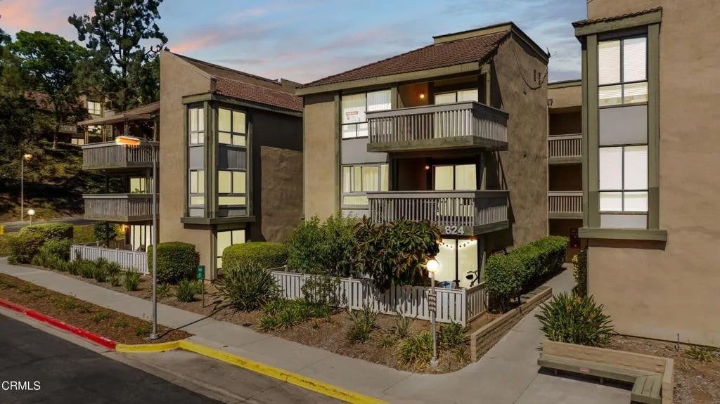 824 Pinetree Circle 31 — photo