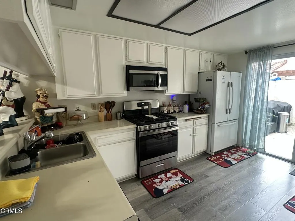 512 E Bard Road, Oxnard, CA 93033 — photo 2