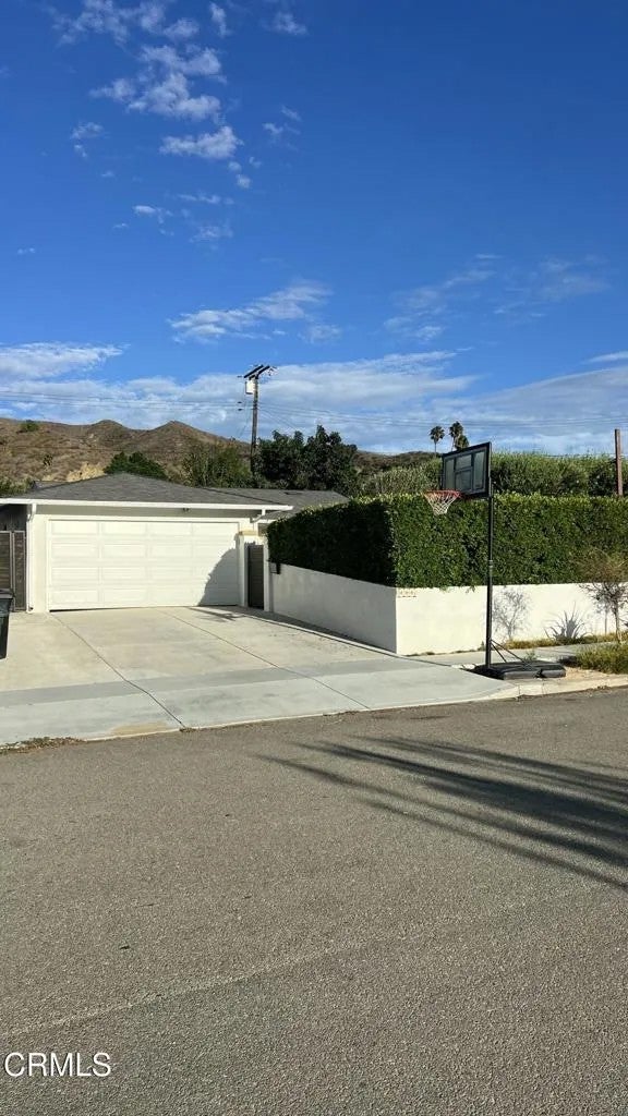 5364 Norway Drive — photo