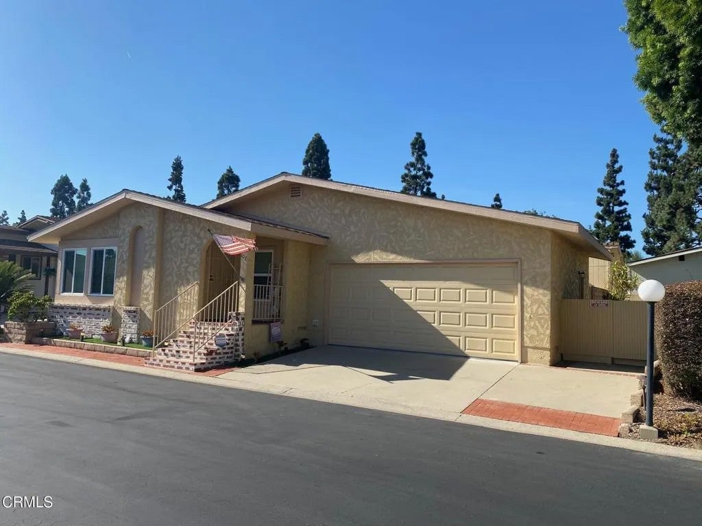 1220 Johnson Drive 107 — photo