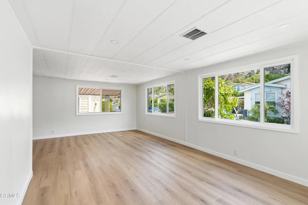 21 Gitana #142, Camarillo, CA 93012 — photo 2