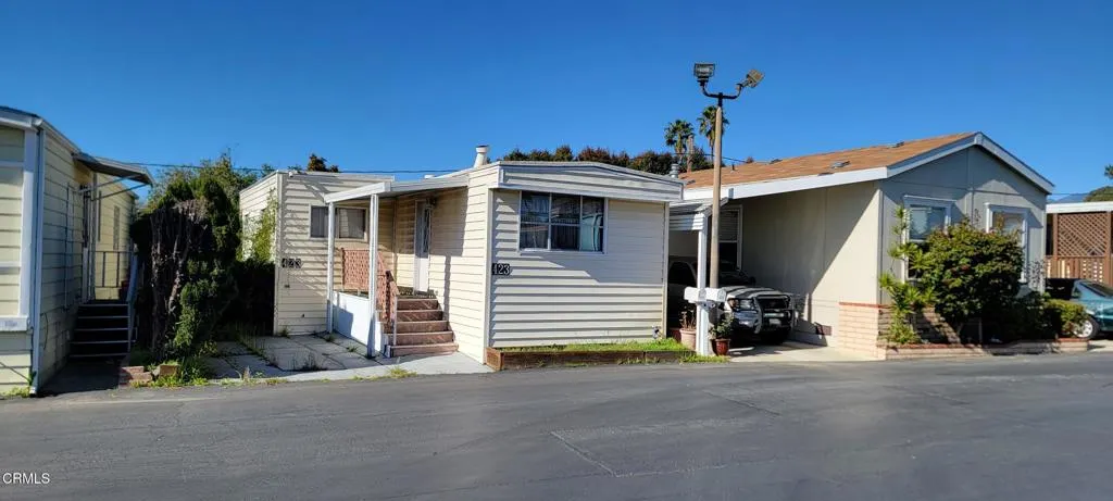 7465 Hollister Avenue Unit 423 — photo