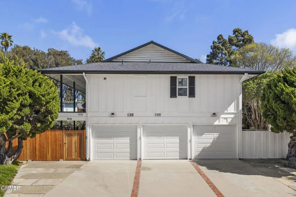 910 Seaside Court — photo