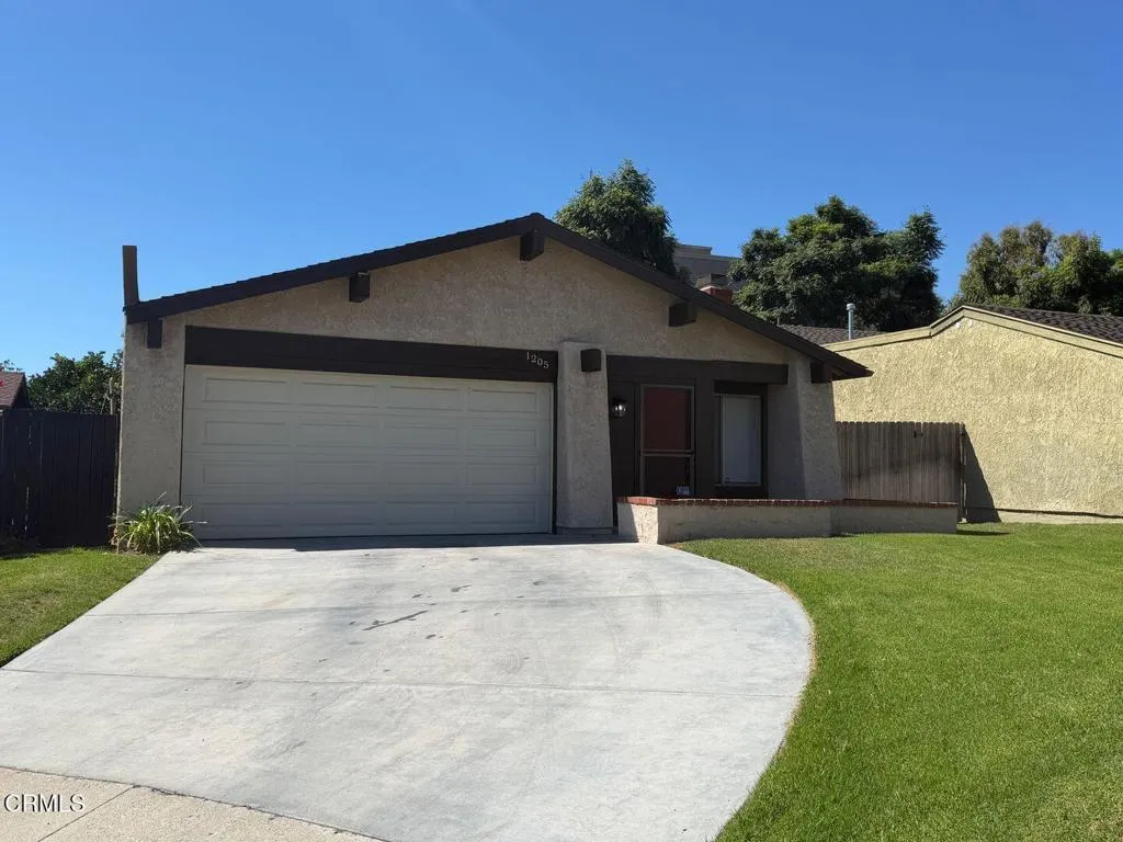 1205 Snipe Avenue — photo