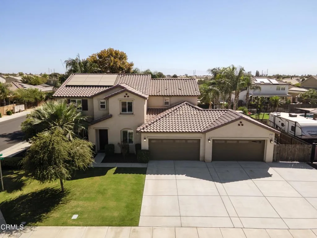 15605 Calabria Court — photo