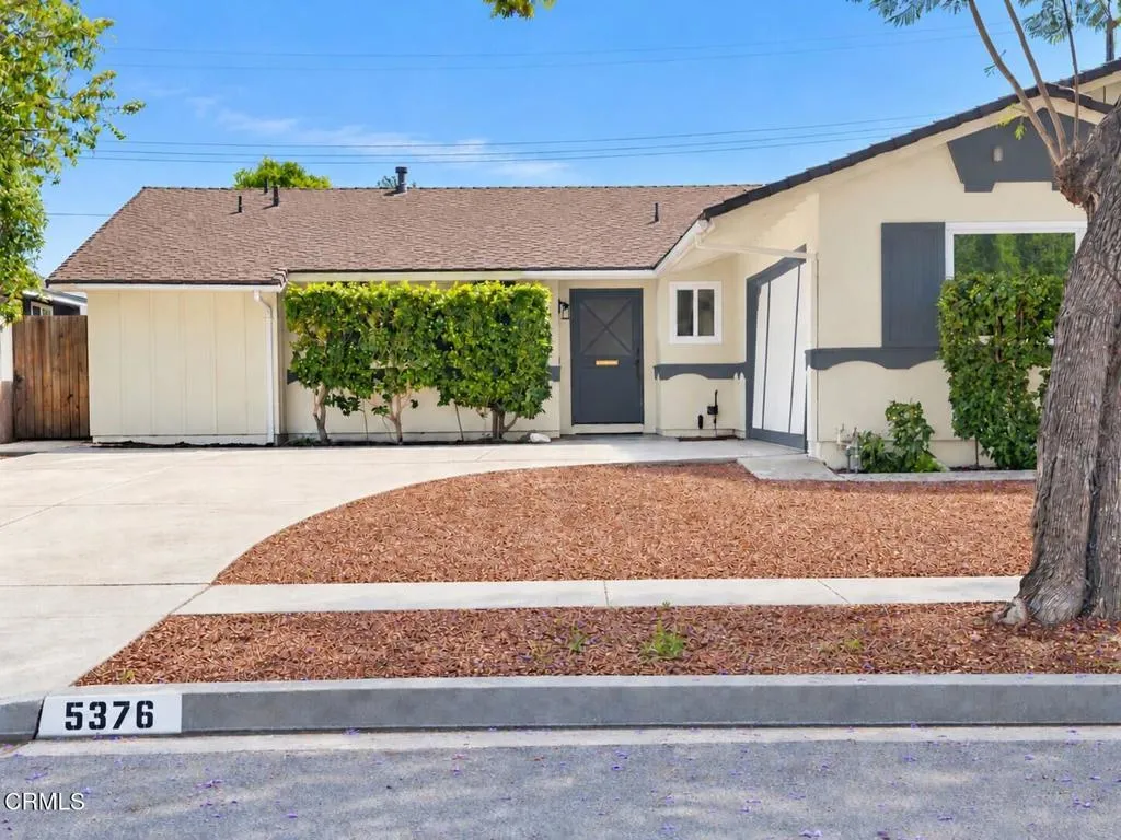 5376 Lehigh Street — photo