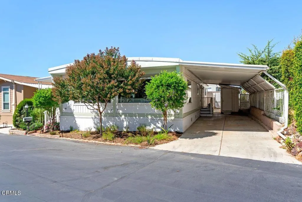 1202 Loma Unit 107 — photo