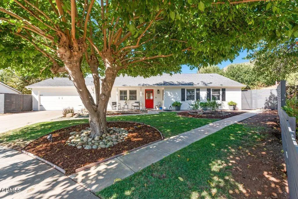 1303 Sunset Place — photo