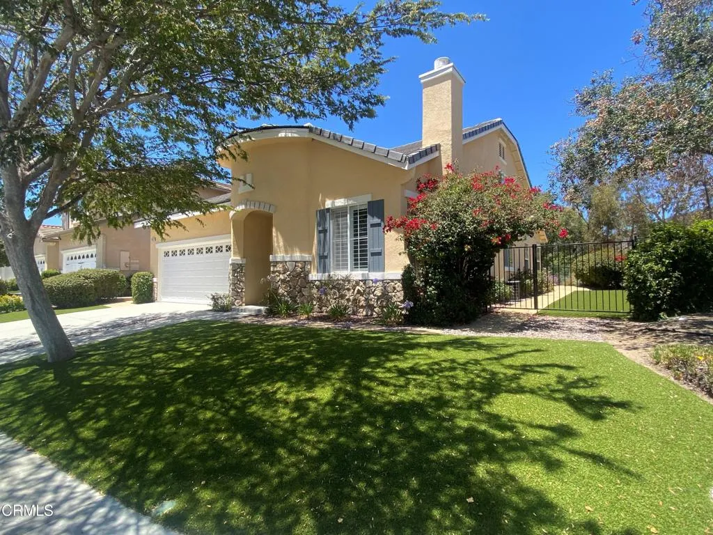 4555 Calle Norte — photo