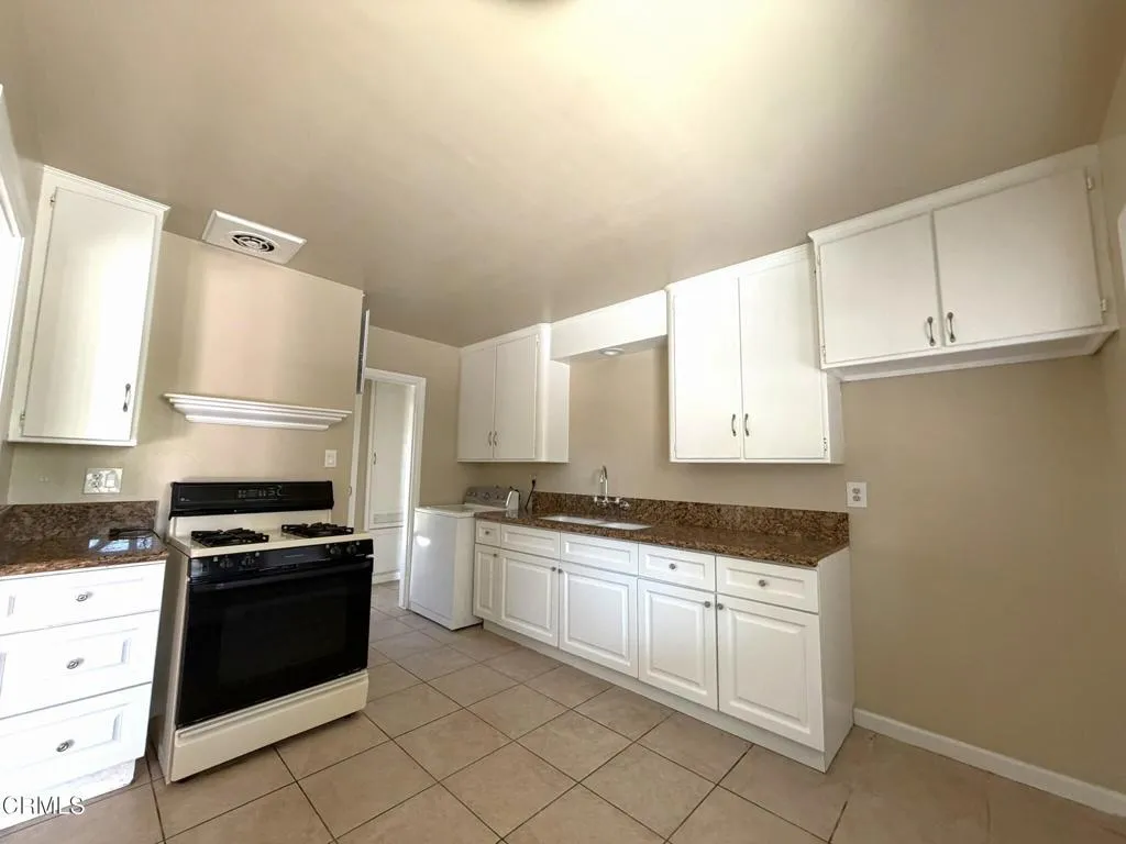 1266 Hill St, Oxnard, CA 93033 — photo 3