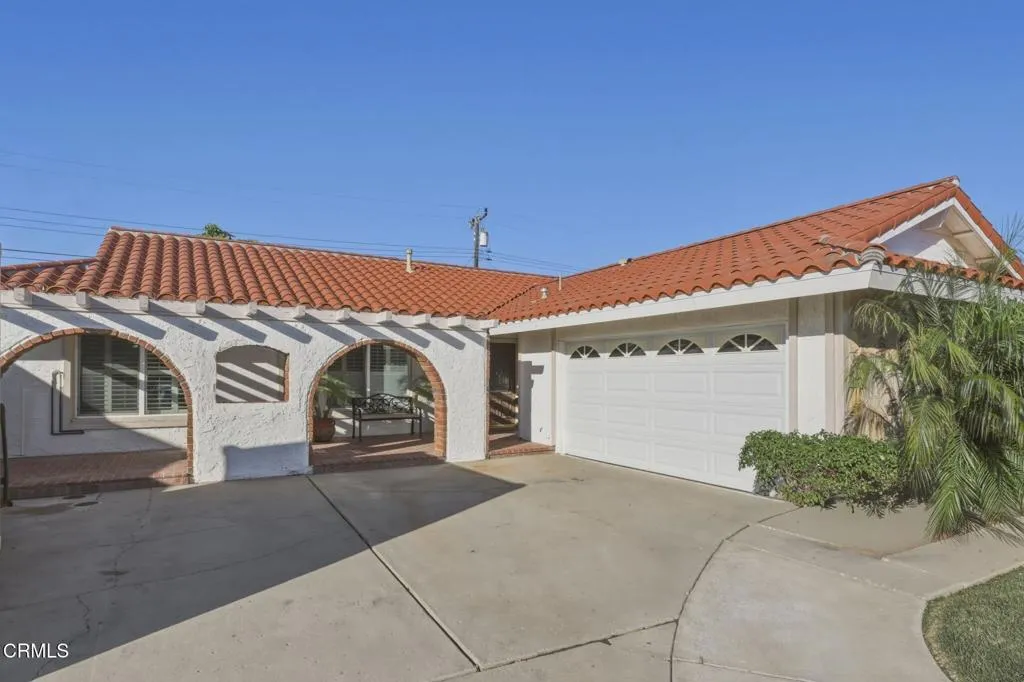 1231 Hibiscus Street — photo