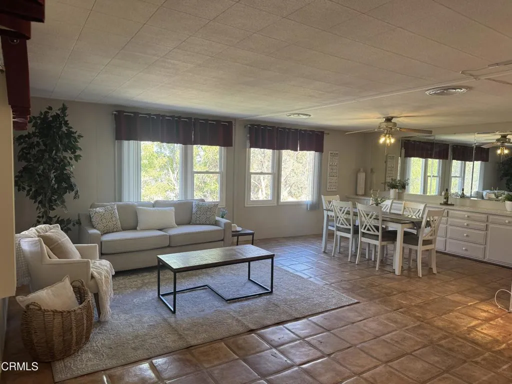 33 Pringle Court Unit 33 — photo