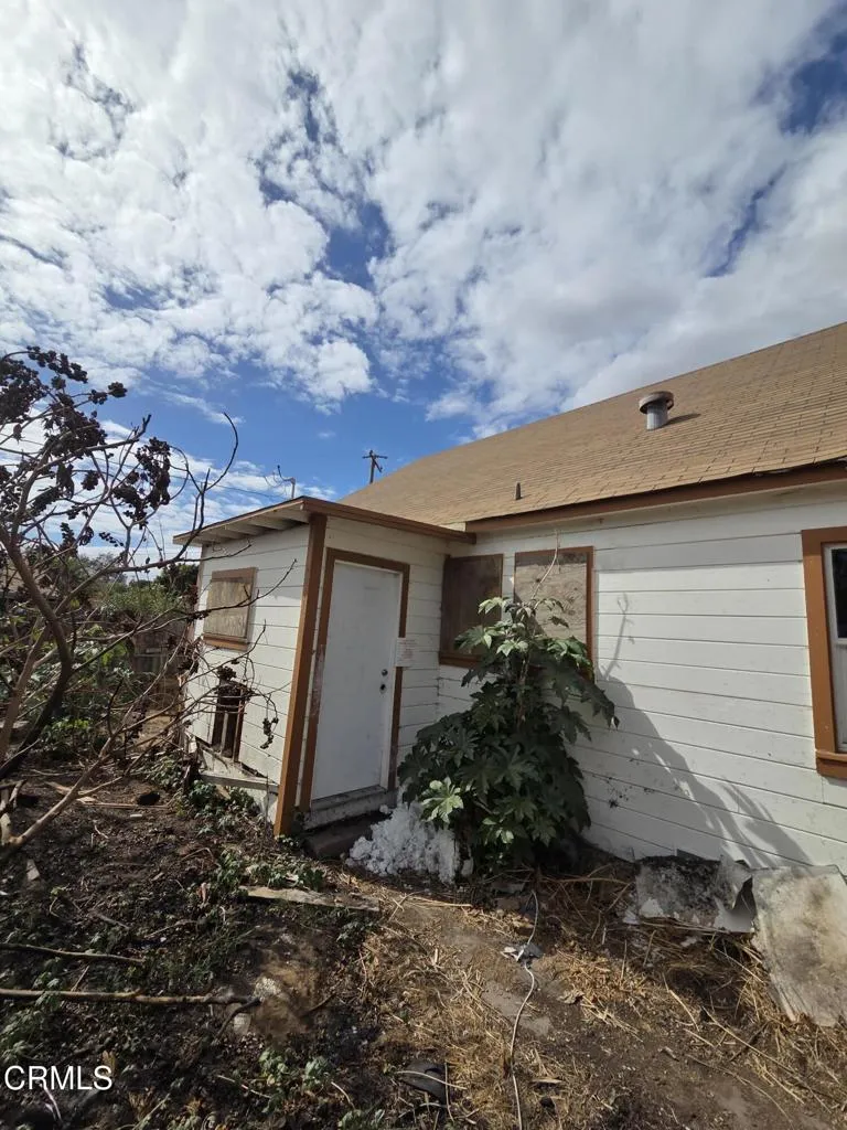 890 W Telegraph Road — photo