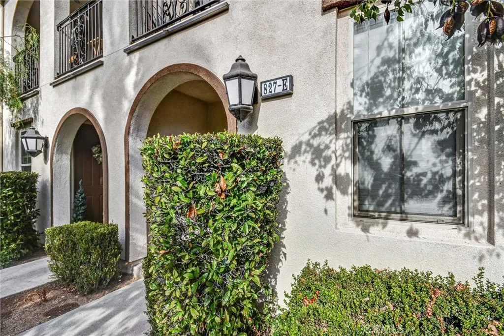 827 E Promenade Unit E, Azusa, CA 91702 — photo 3