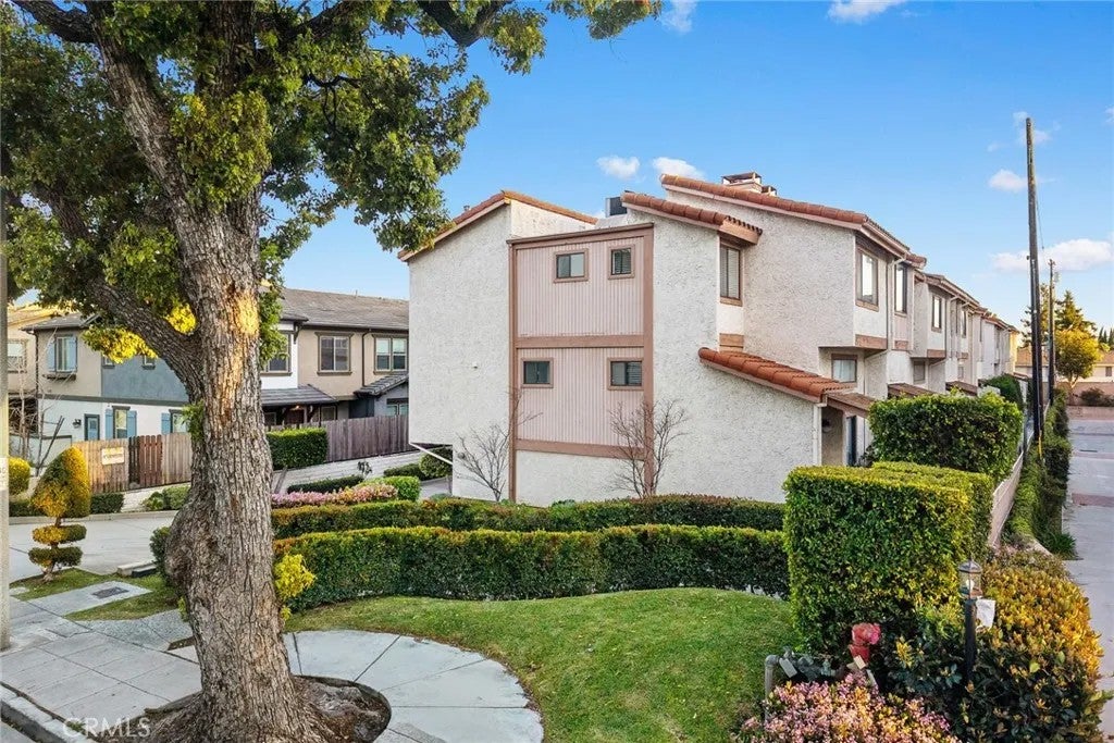 1006 Arcadia D — photo