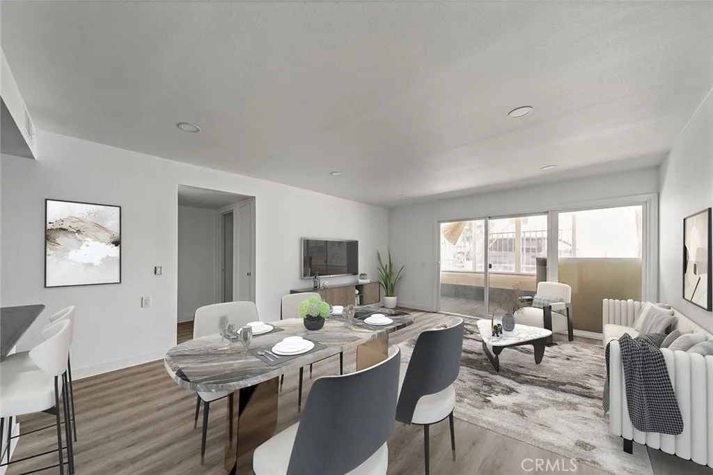 918 W College Street Unit 316 — photo