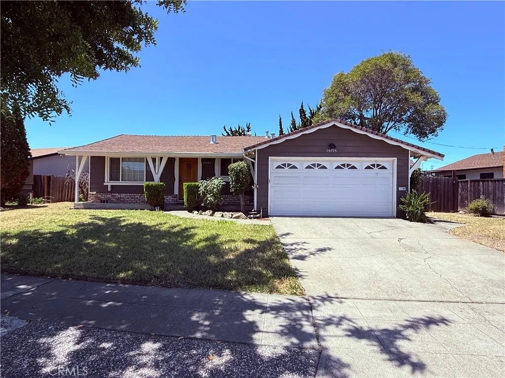 25495 Seaver — photo