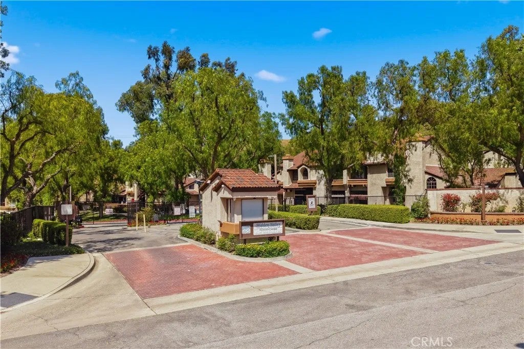 19 Wildflower Place — photo