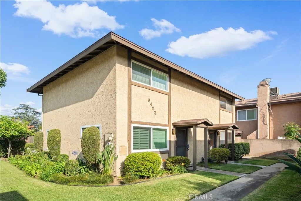 5422 McCulloch Avenue B — photo