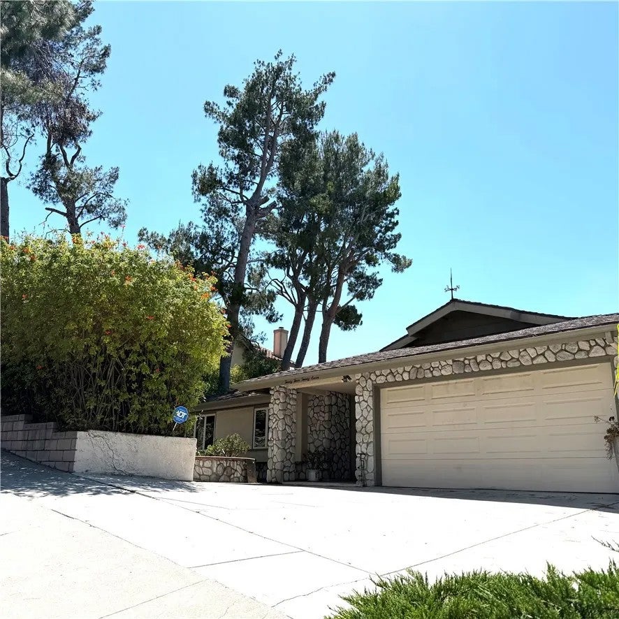 2327 Agostino Drive — photo