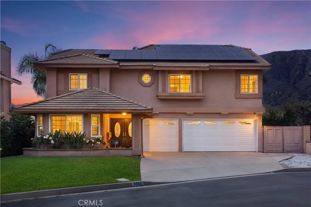 6865 Starline Street — photo