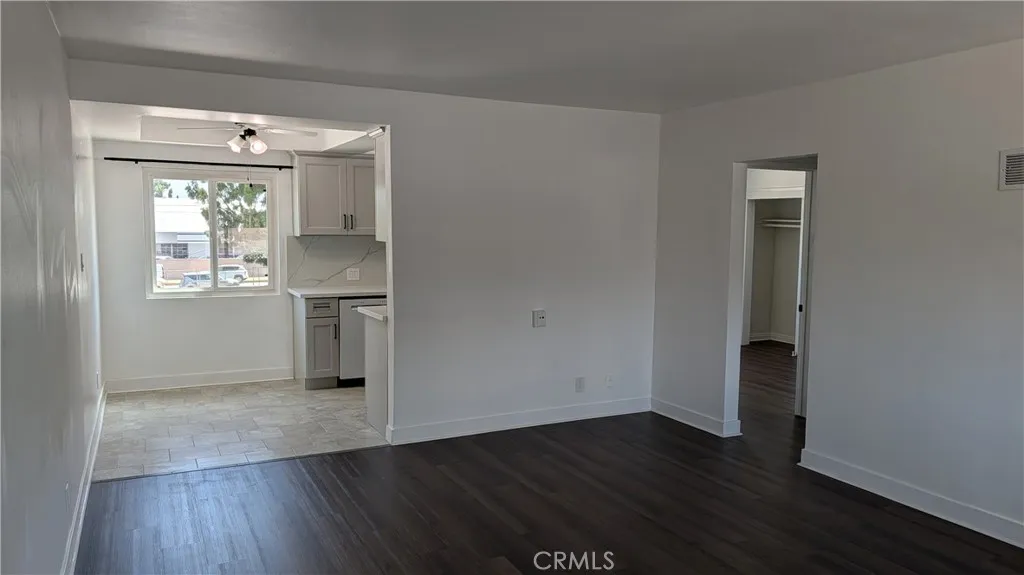 315 S Pine Unit E — photo