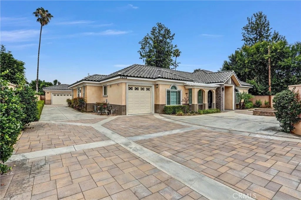 5428 Temple City Boulevard — photo