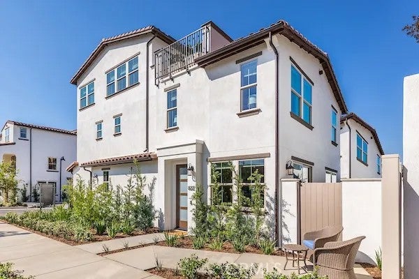 828 E Florista Lane — photo
