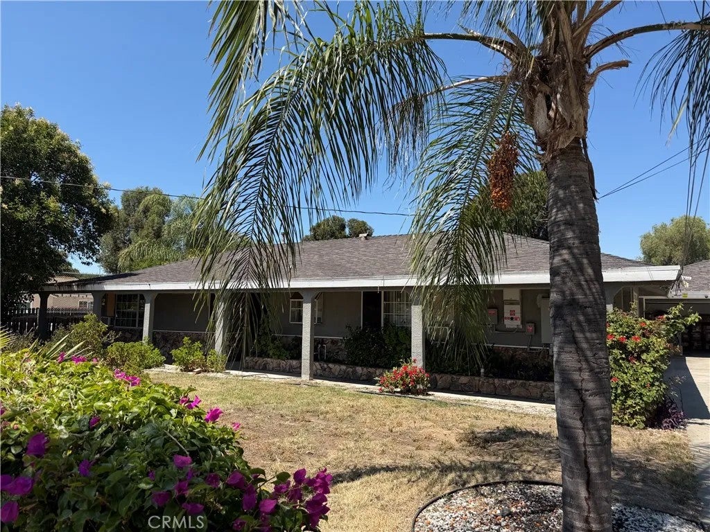 12520 Norton — photo