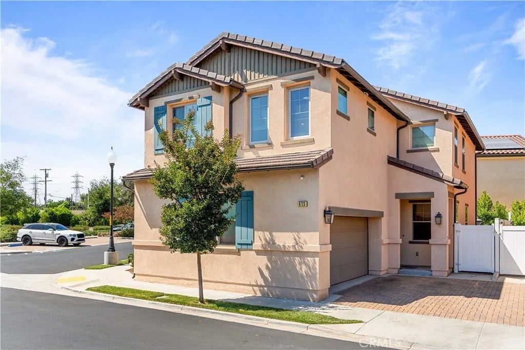 8723 E Sienna Lane — photo