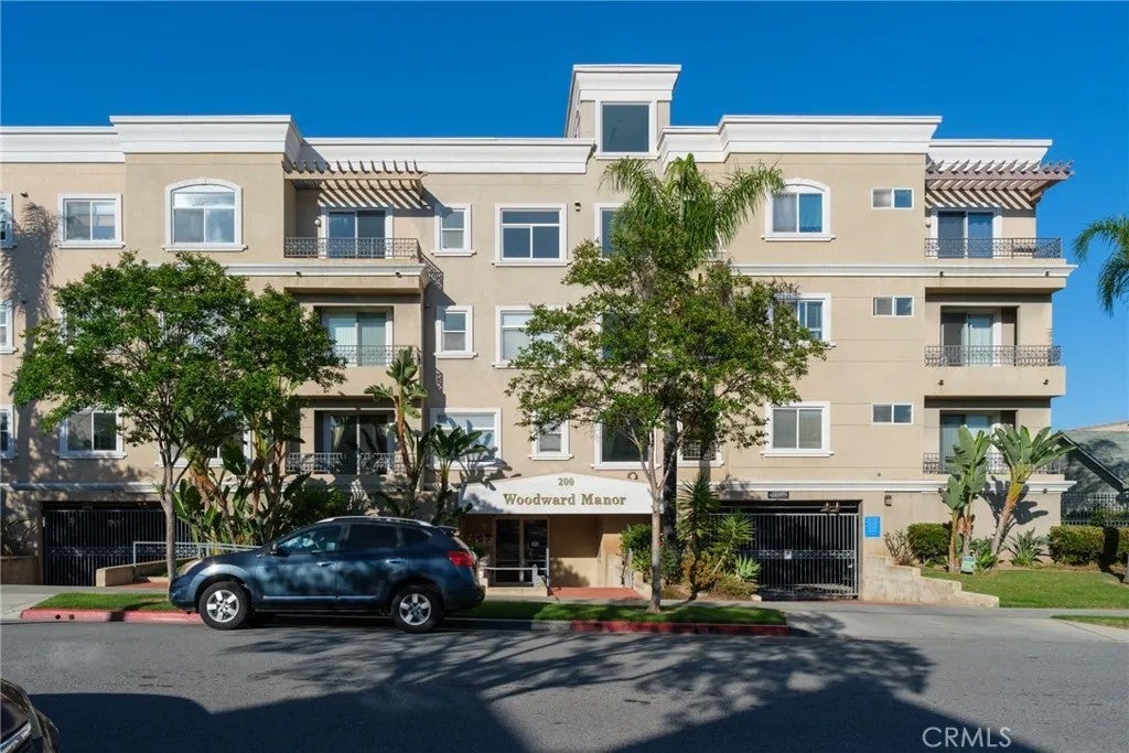 200 N 5th — photo