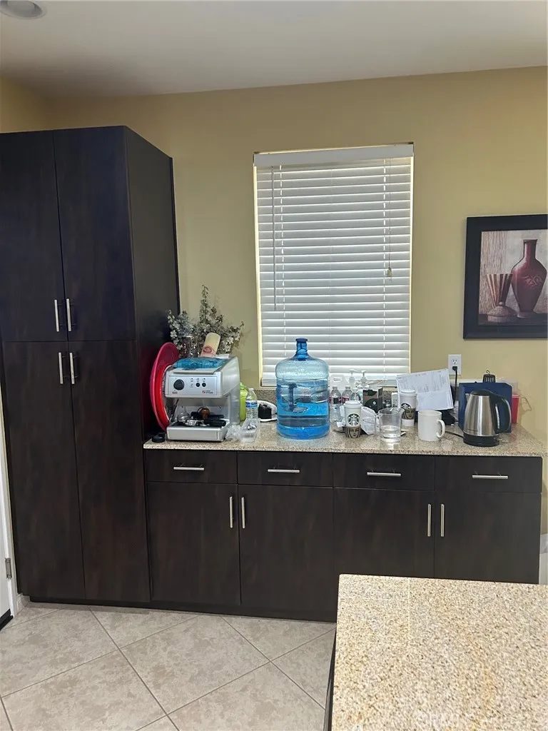 621 Forest Park, Oxnard, CA 93036 — photo 2