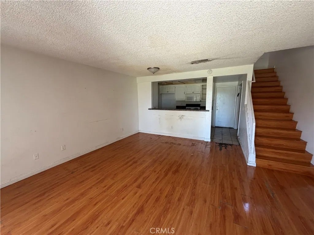 1460 Kendall Drive — photo