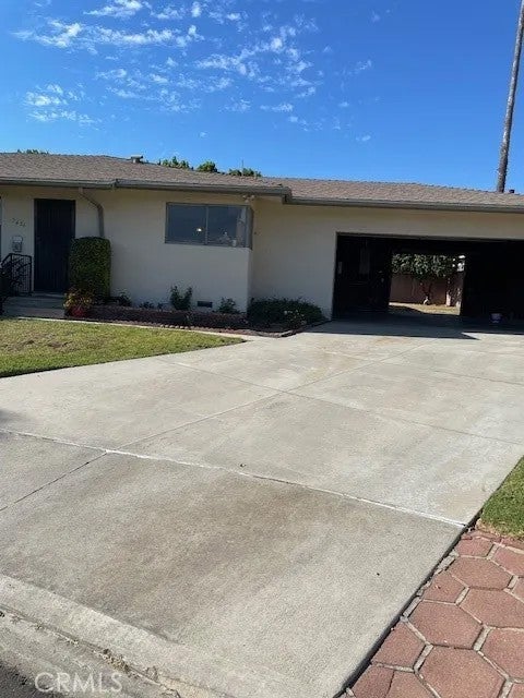 5436 Robinhood Avenue — photo
