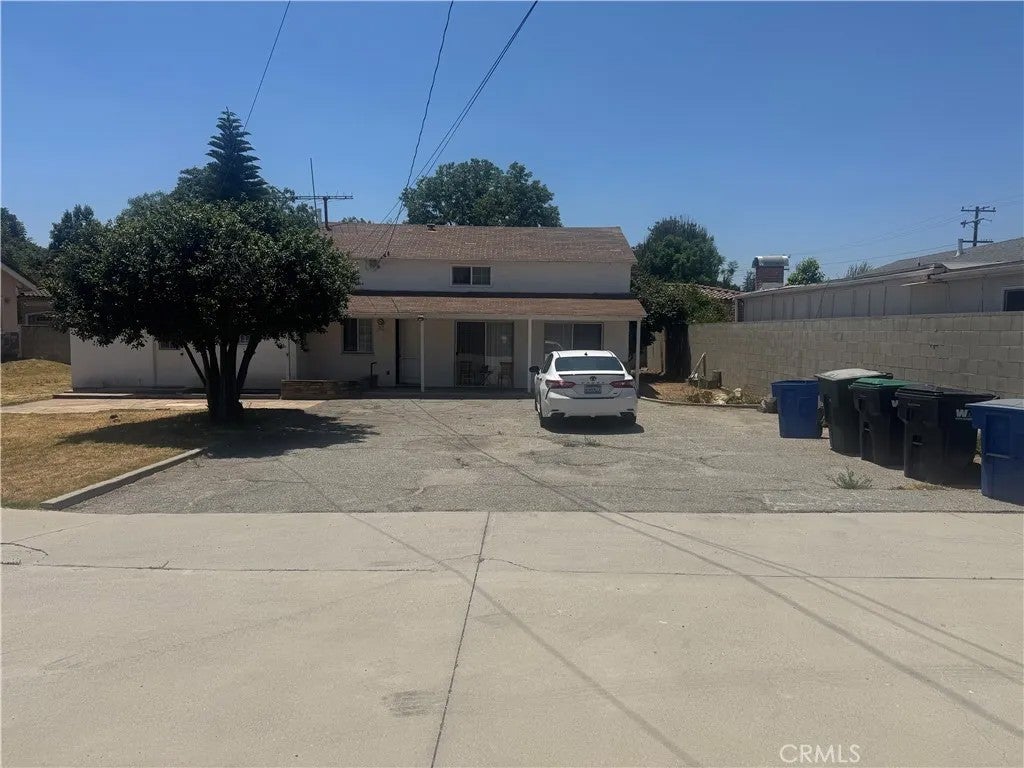 758 W Longden — photo