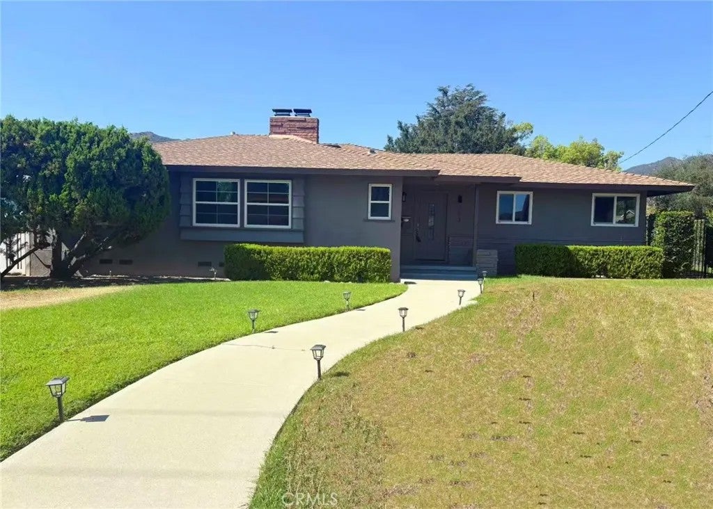883 E Leadora — photo