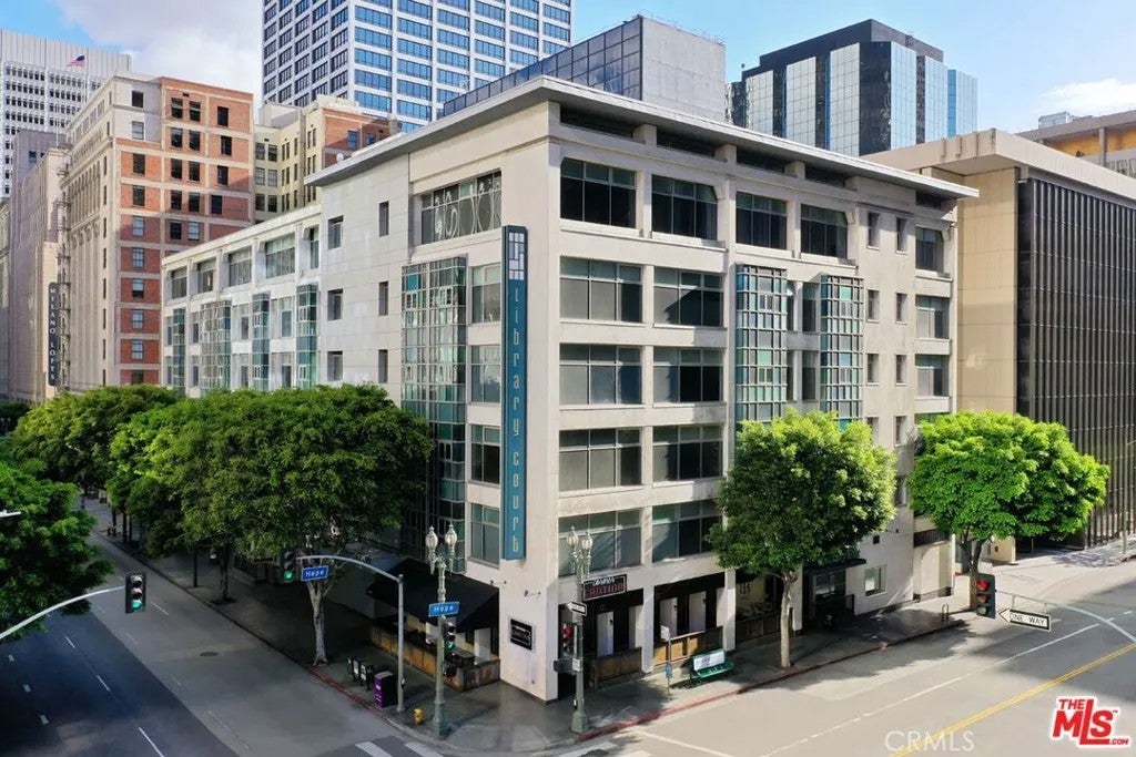 630 W. 6th Street 307 — photo