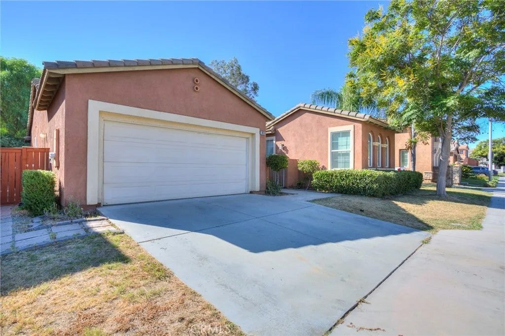 3879 Bella Villagio — photo