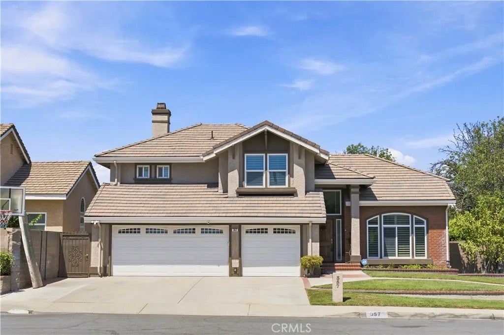 357 Windemere — photo