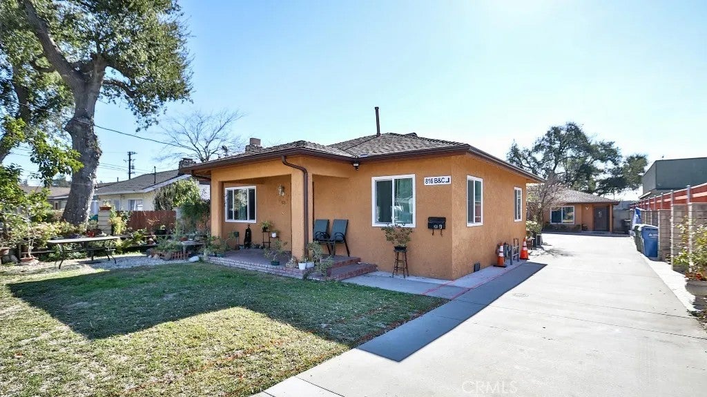 816 Bonita Street C — photo