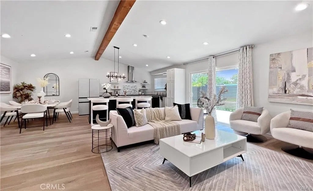 913 Durango Ct. — photo